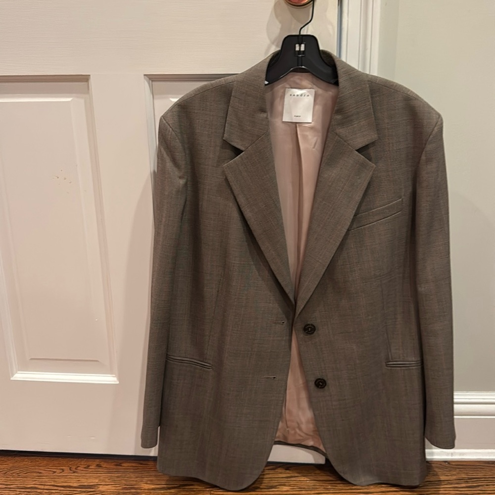 Never worn size 34 Sandro blazer